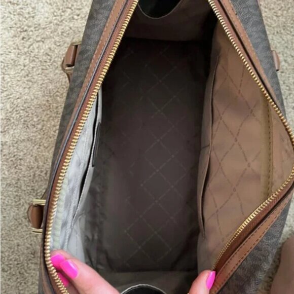 Michael Kors Large Logo Weekender Bag • Brown / Acorn - Picture 6 of 6